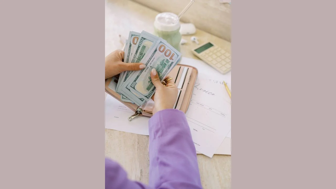 Gemma Bonham-Carter – Black Friday in a Box Bundle